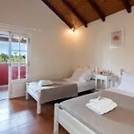 The Roof Family Апартаменты *